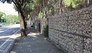 Progetto: campeggi waikiki e malibu - jesolo: Natural Stone Box e Giallo Mori